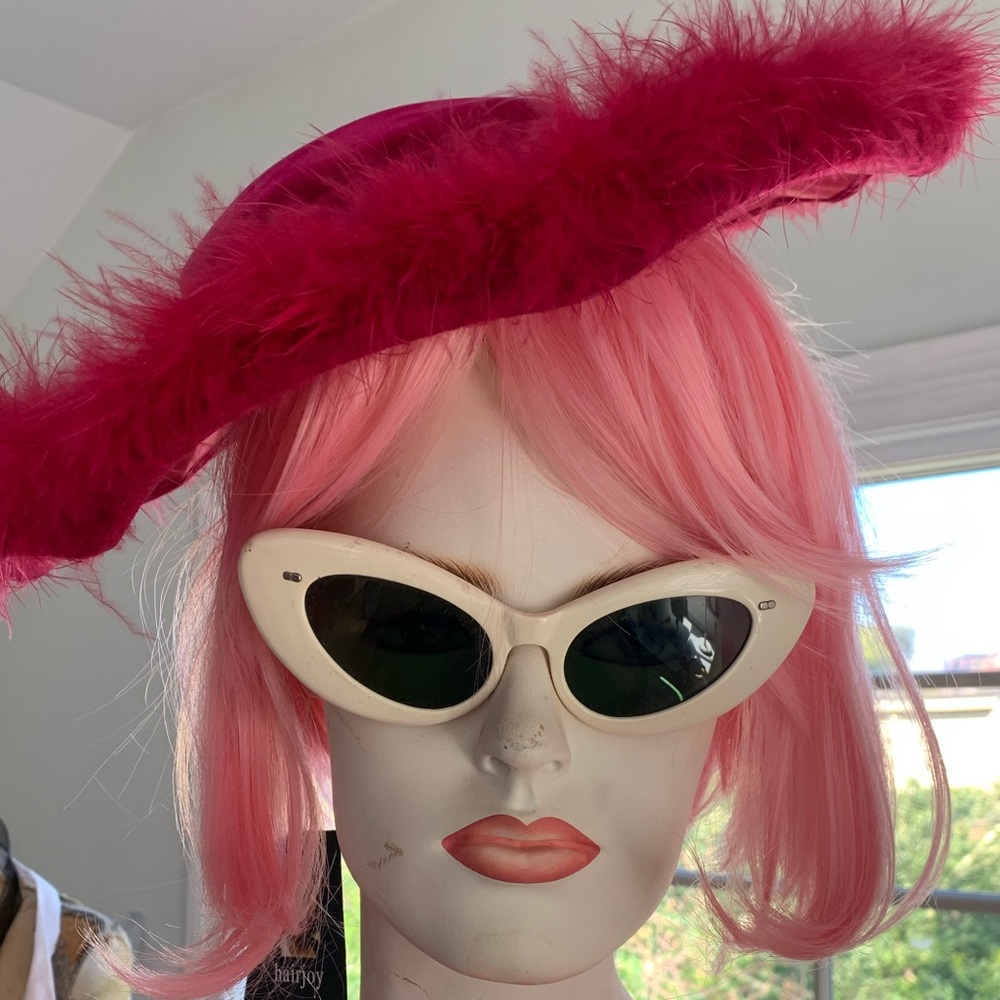 Meet your Posher, Nico